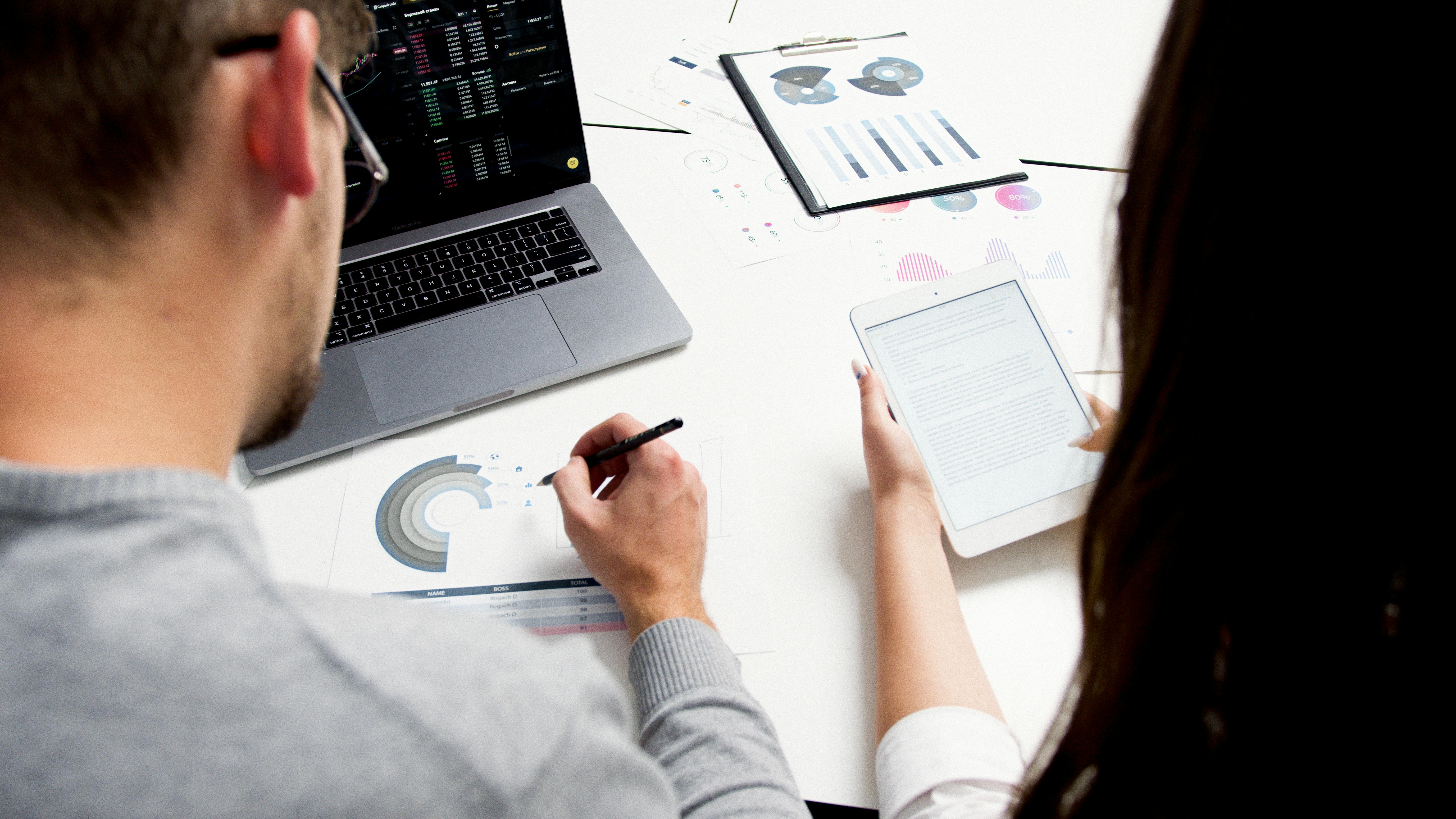 Real time customer evaluation using data analytics